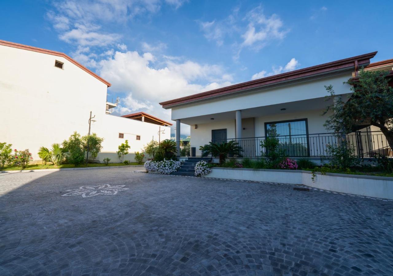 Villa Dei Cesari Bed & Breakfast Santa Maria La Carità Eksteriør billede