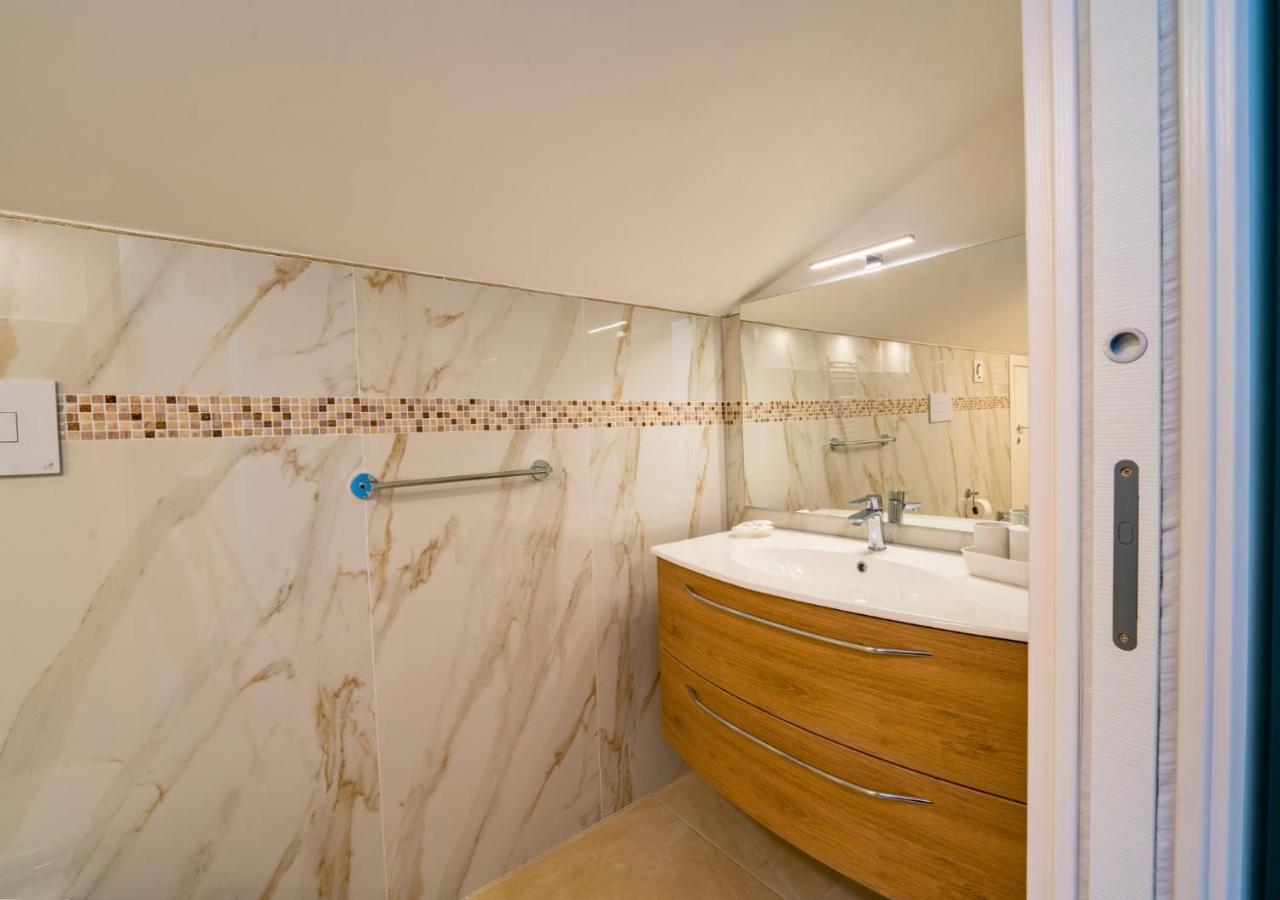 Villa Dei Cesari Bed & Breakfast Santa Maria La Carità Eksteriør billede