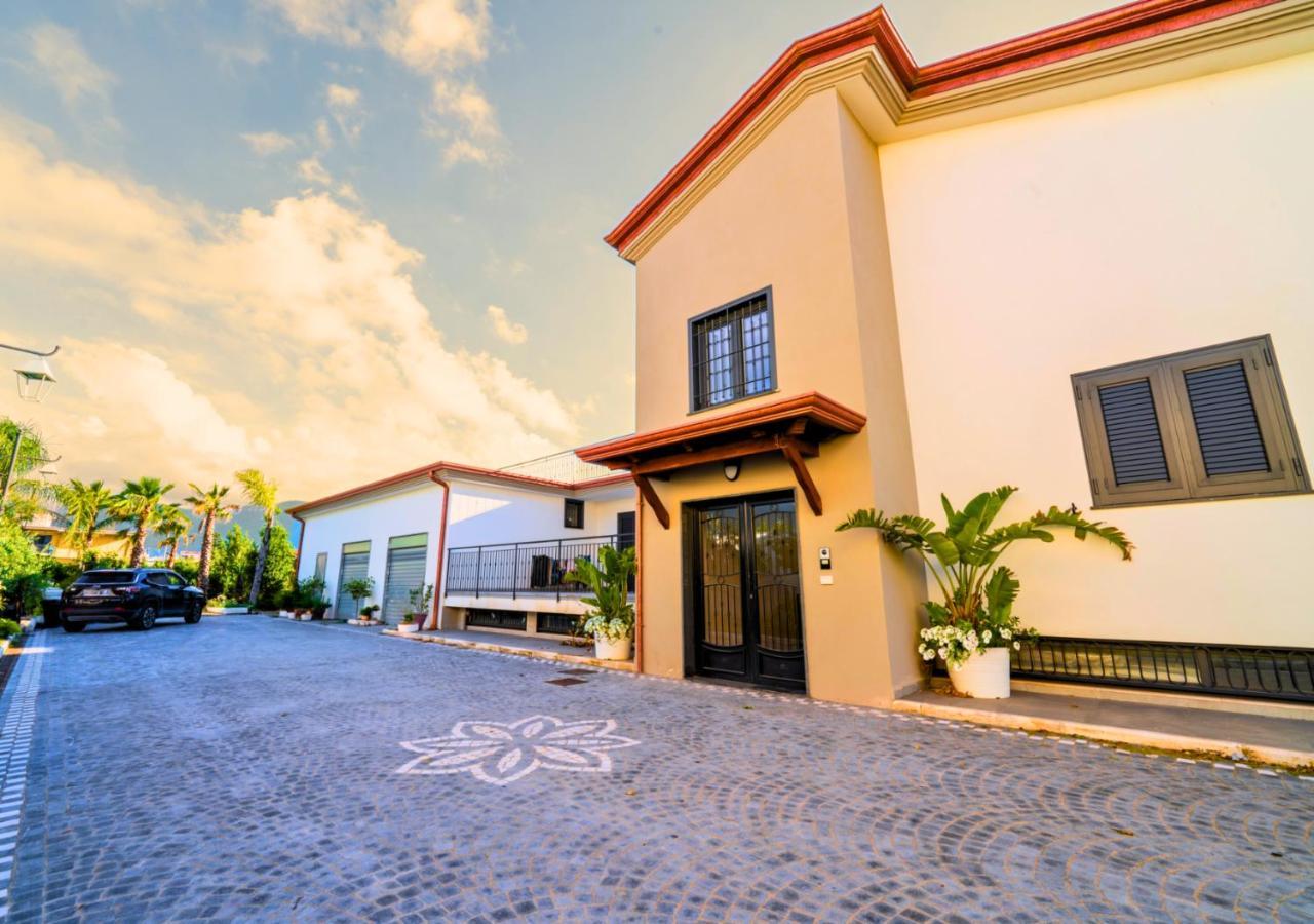 Villa Dei Cesari Bed & Breakfast Santa Maria La Carità Eksteriør billede